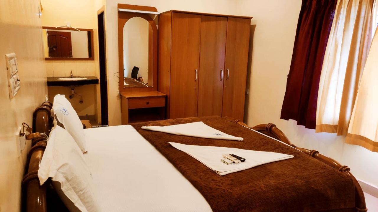 Hotel Supreme Ac Rāmeswaram Dış mekan fotoğraf