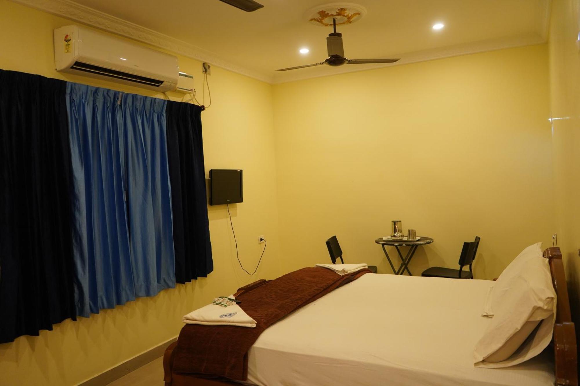 Hotel Supreme Ac Rāmeswaram Dış mekan fotoğraf